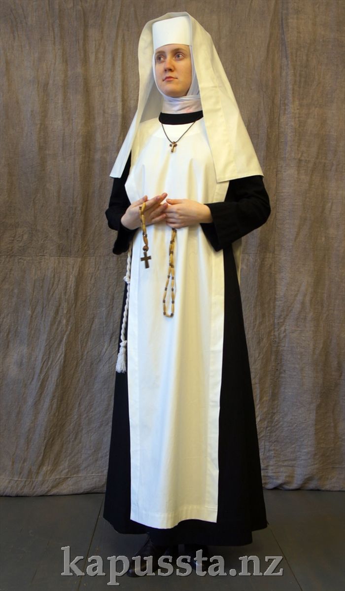 Костюм католической монахини